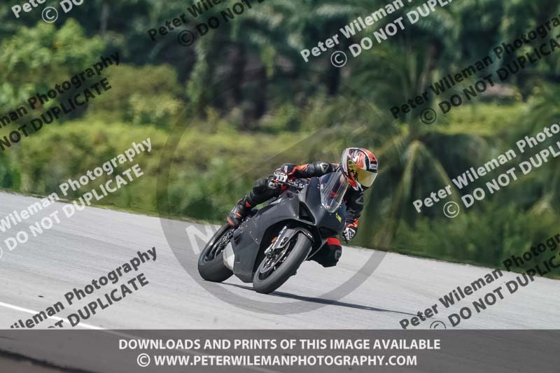 Sepang;event digital images;motorbikes;no limits;peter wileman photography;trackday;trackday digital images